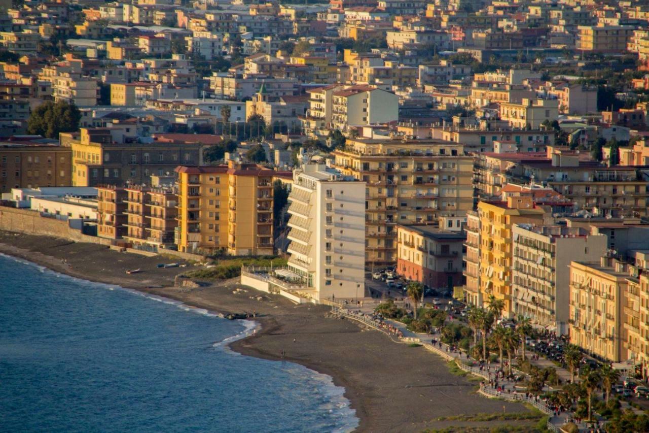 Ferienwohnung Elegance House Castellammare di Stabia Exterior foto